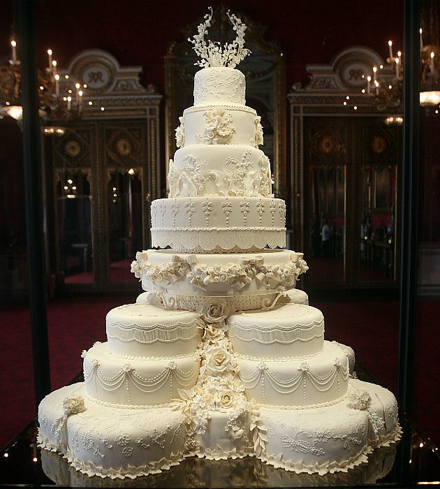white-modern-cake-ideas-designof-most-expensive-wedding-cake.jpg